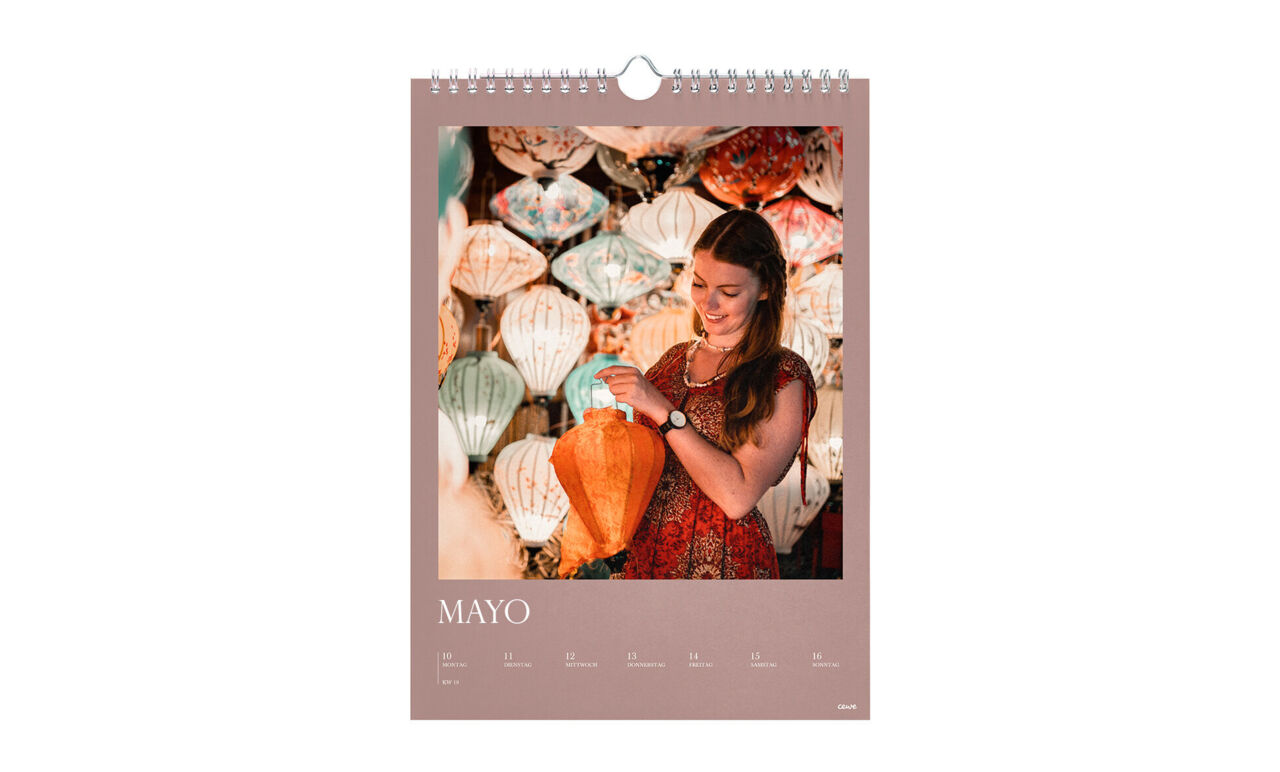 Crea tu calendario semanal para pared con tus mejores fotos.